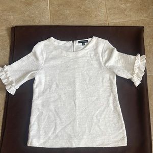 Banana Republic white knit short sleeve sweater with ruffled sleeves